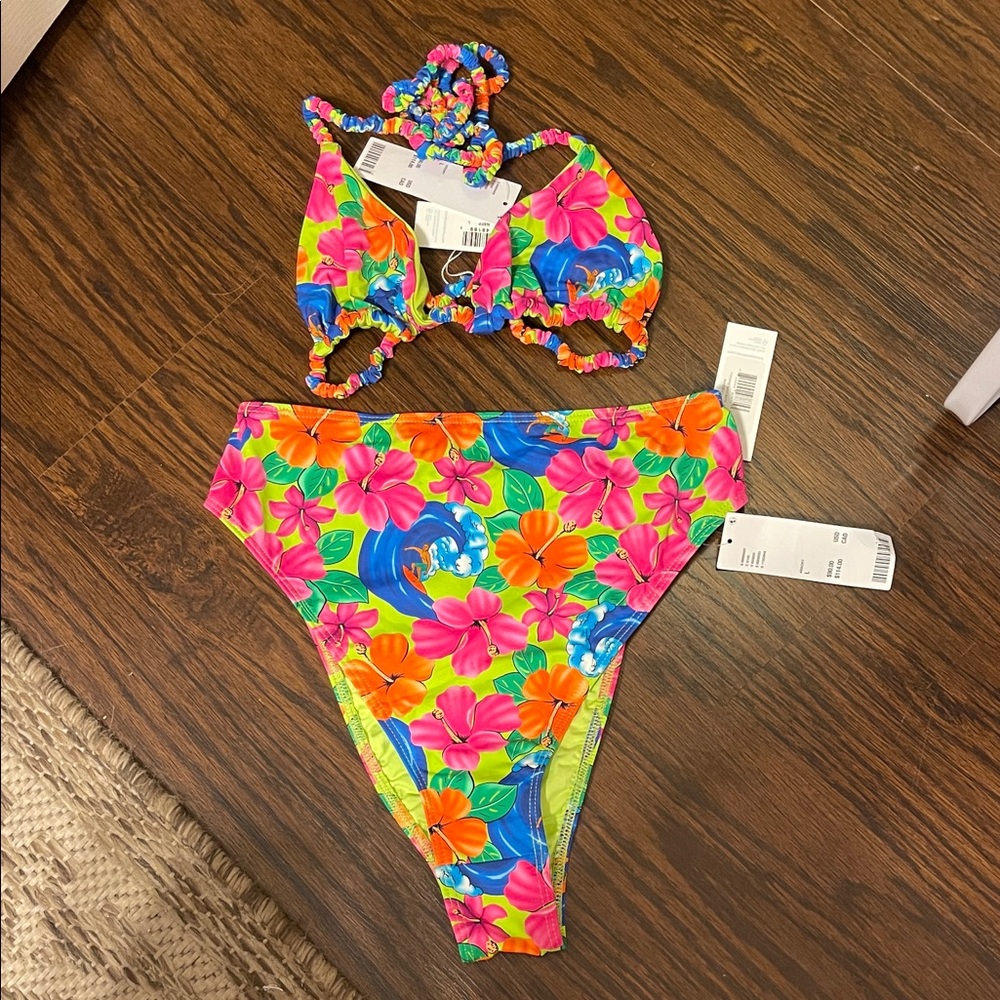 Frankie’s Bikinis Neon Surfer set